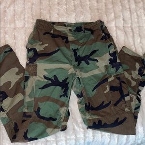 Oversized camo pants